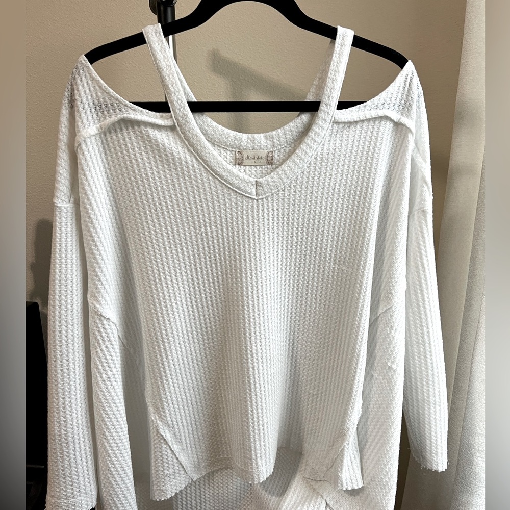 Altar’d State White Off the Shoulder Top